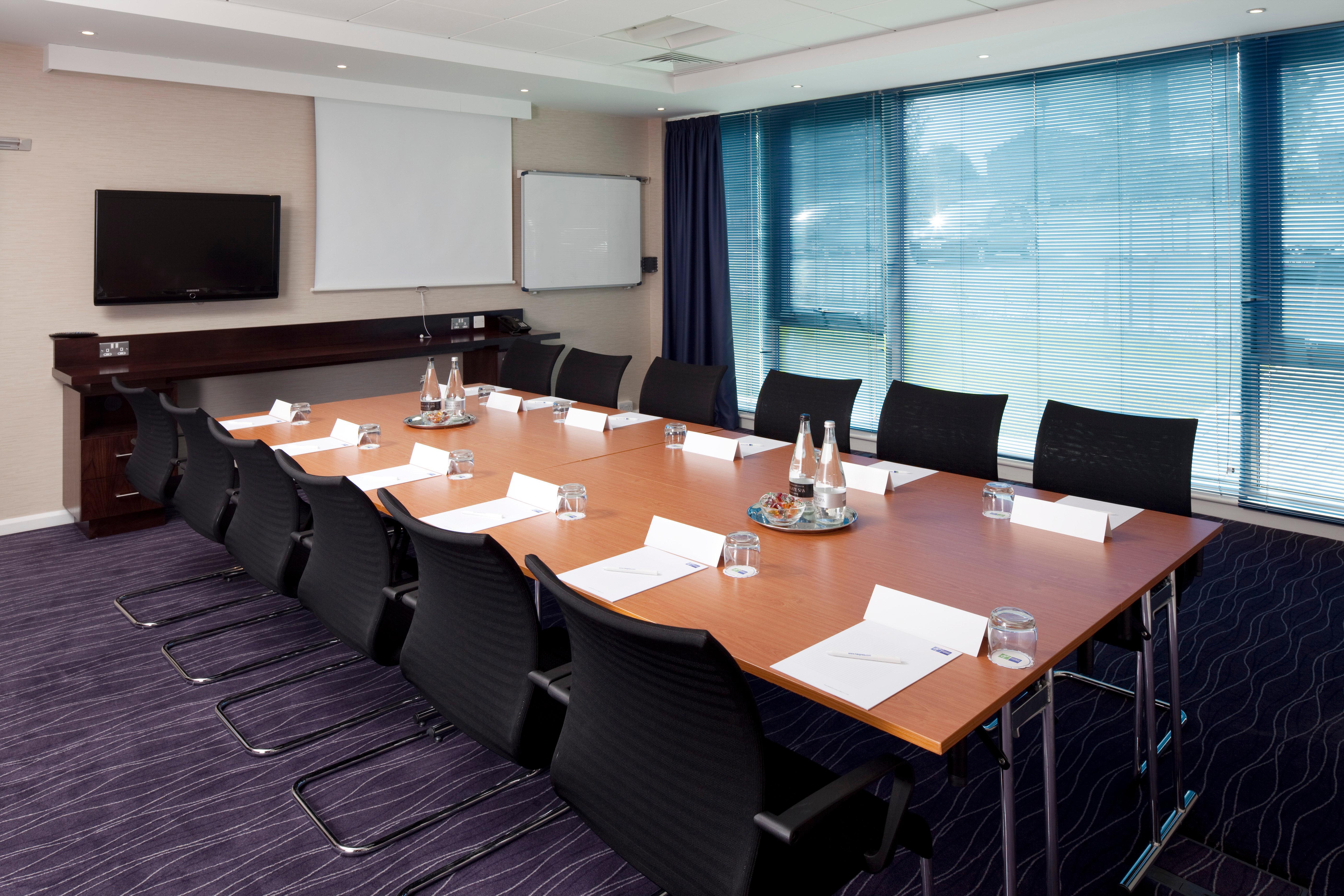 Holiday Inn Express Burnley M65 Jct 10 By Ihg Exterior foto